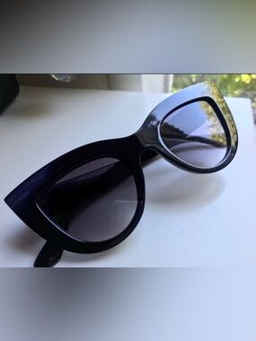 Black cateye polarized Frame Sunglasses